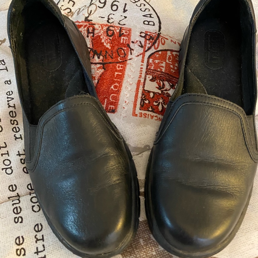 Casual shoes